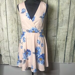 Lulu’s size medium dress never worn!